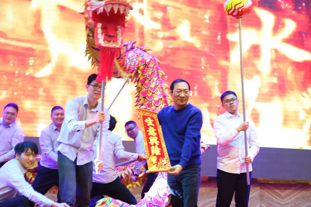金虎迎新·領跑2022 | 集團年度總結會暨新年晚會完美落幕！(圖16)