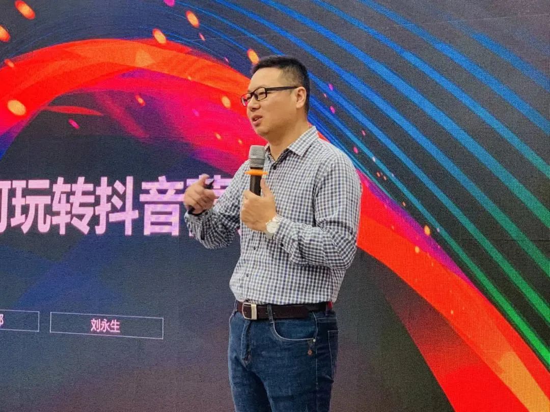 聚力·向上 | 2022強輝新品品鑒會暨區(qū)域培訓峰會臨沂站完美結(jié)束！(圖17)