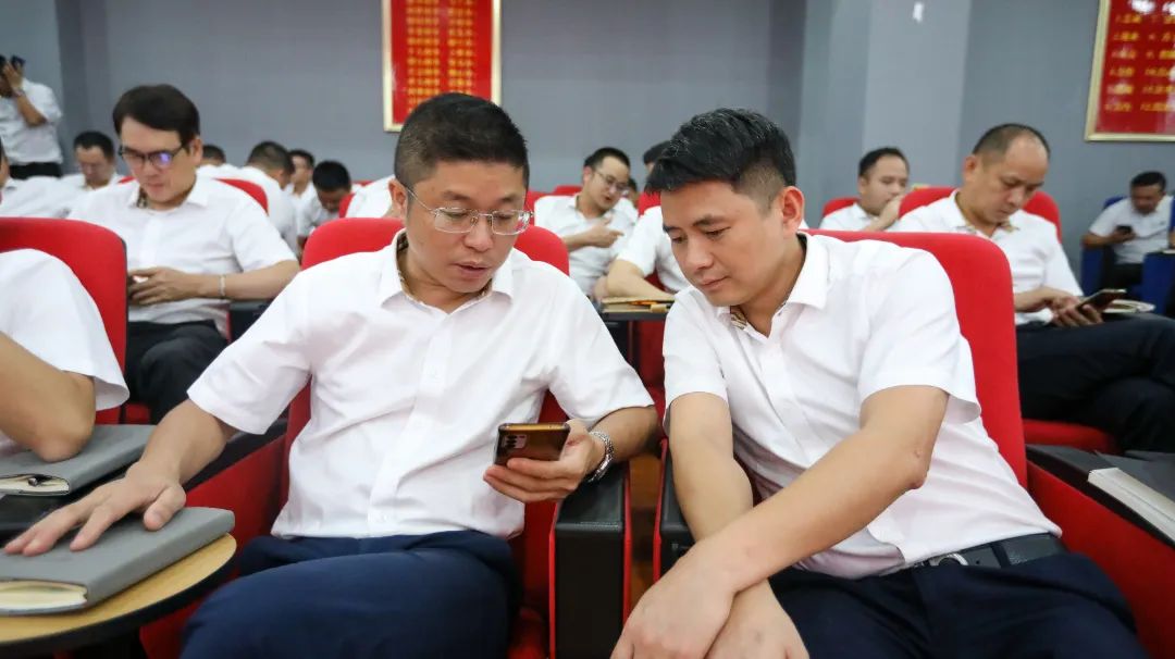 這一次，我們玩大的 | 強(qiáng)輝金九銀十無界增長(zhǎng)營(yíng)銷大會(huì)復(fù)盤會(huì)議順利舉辦(圖13)
